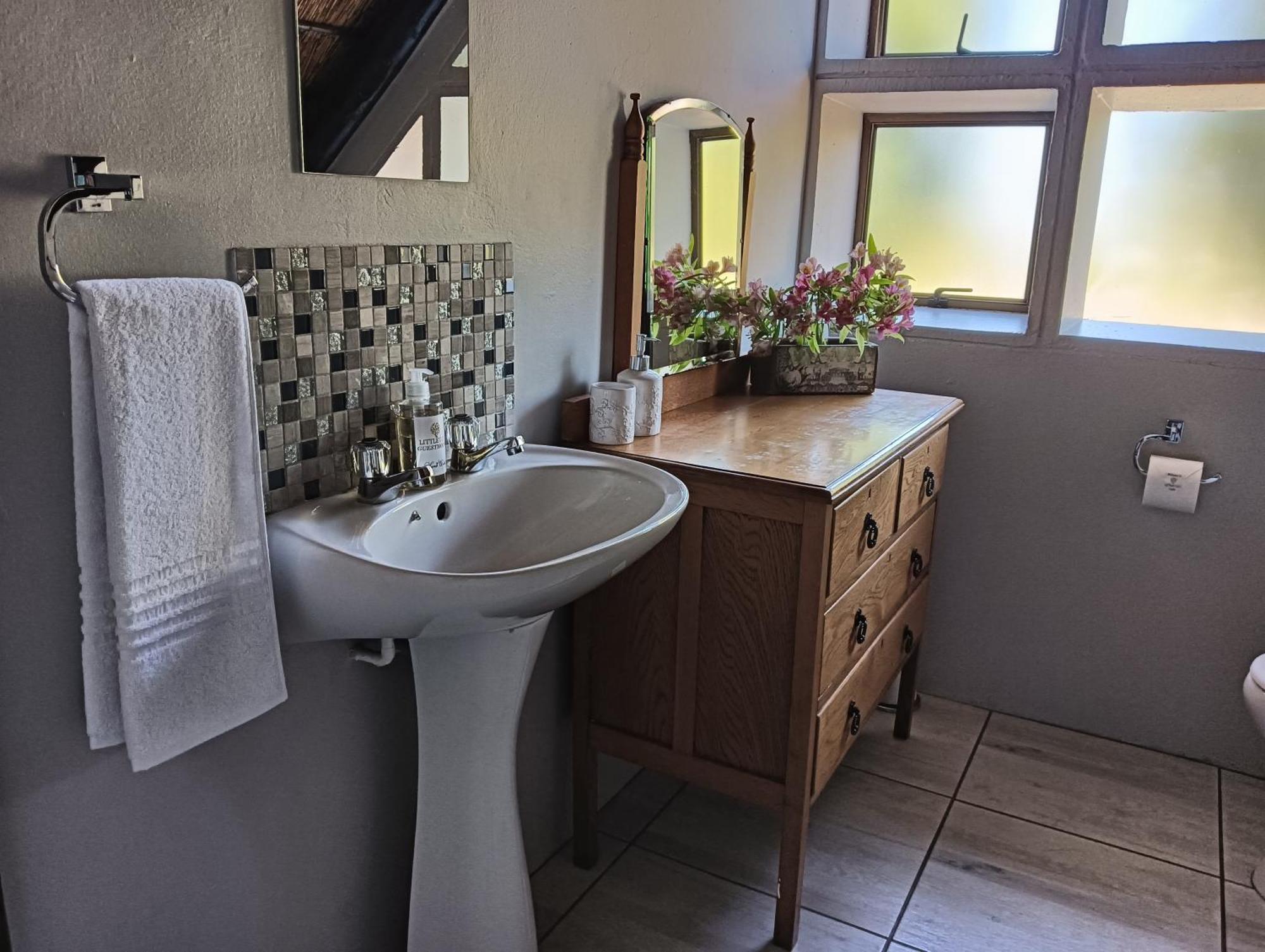 Little Tree Loft 2 Bed & Breakfast Uitenhage Exterior photo